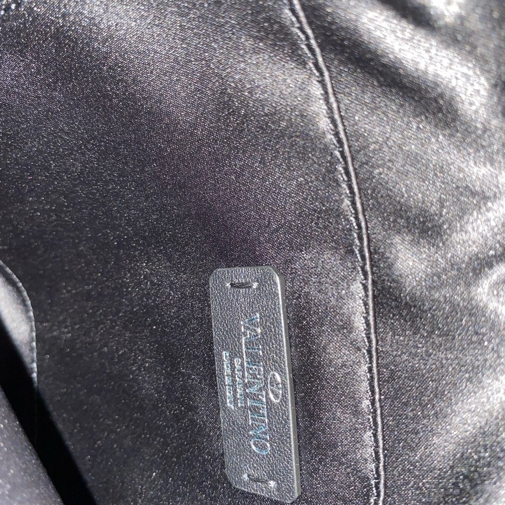 Large Valentino Garavani Leather Pouch Wristlet - Picture 5 of 5